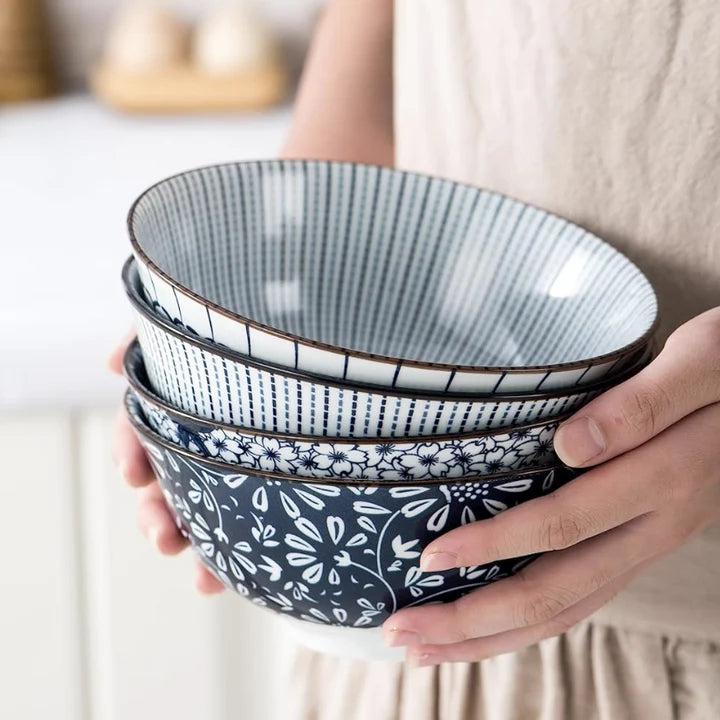 Glass Ramen Bowl with Blue Interior – Elegant Japanese Noodle Serving Bowl