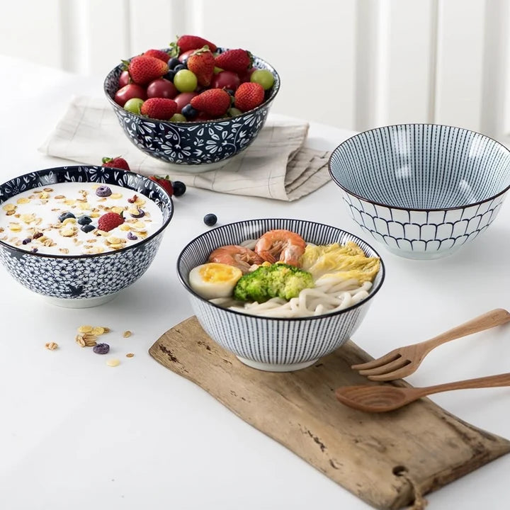 Glass Ramen Bowl with Blue Interior – Elegant Japanese Noodle Serving Bowl