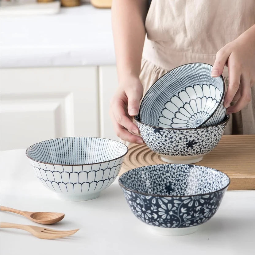 Glass Ramen Bowl with Blue Interior – Elegant Japanese Noodle Serving Bowl